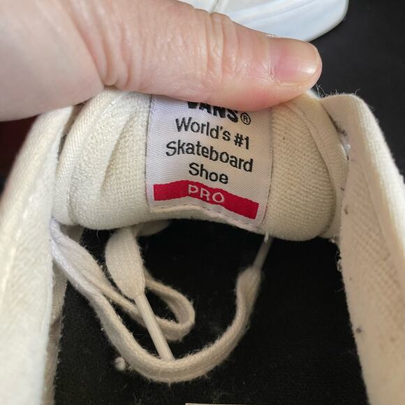 Vans Men's Marshmallow Chukka Low Pro Canvas & Suede Skater Sneakers - Size 8.5 - Picture 8 of 10